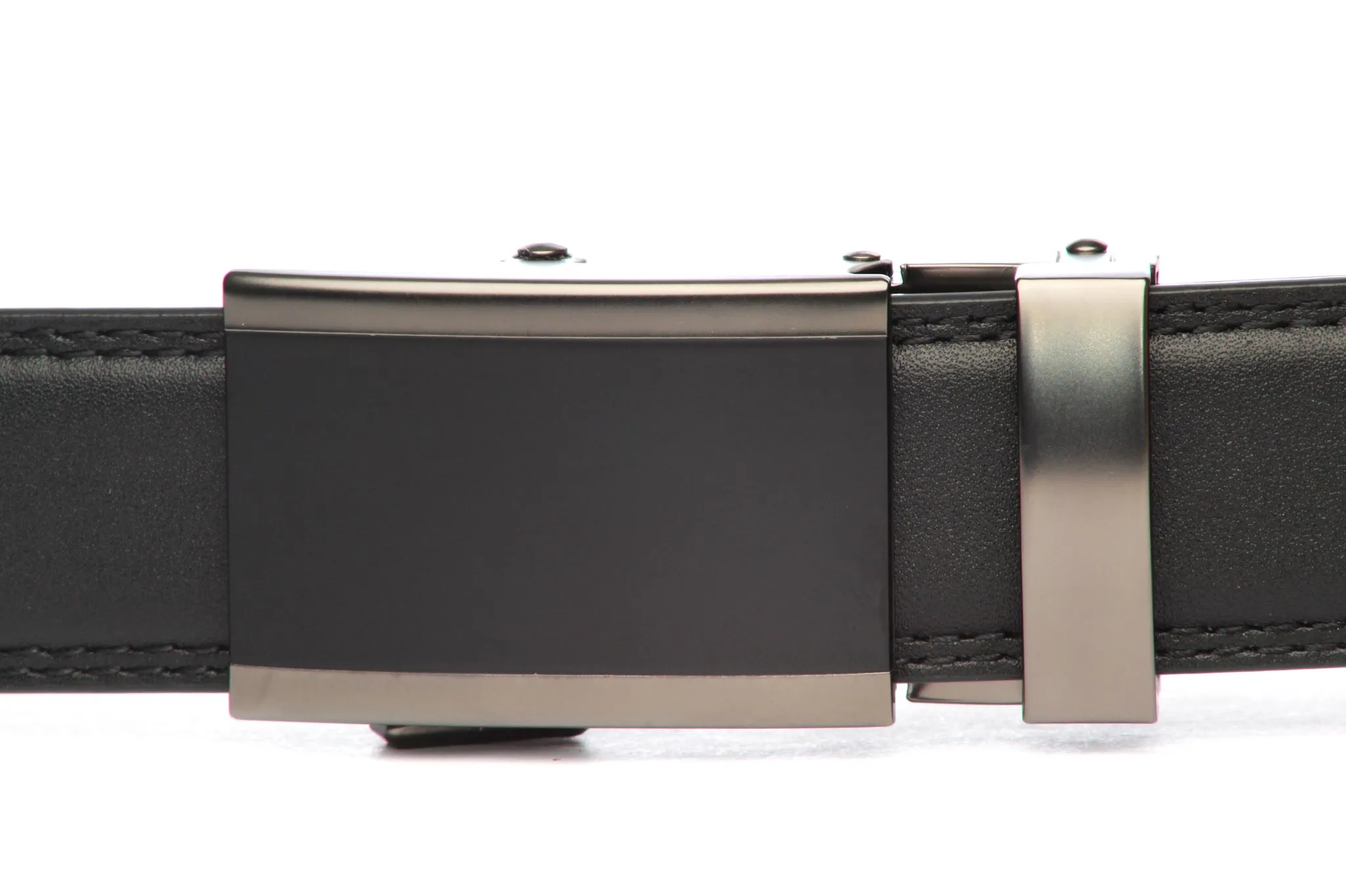 1.25" Onyx Buckle in Matte Gunmetal