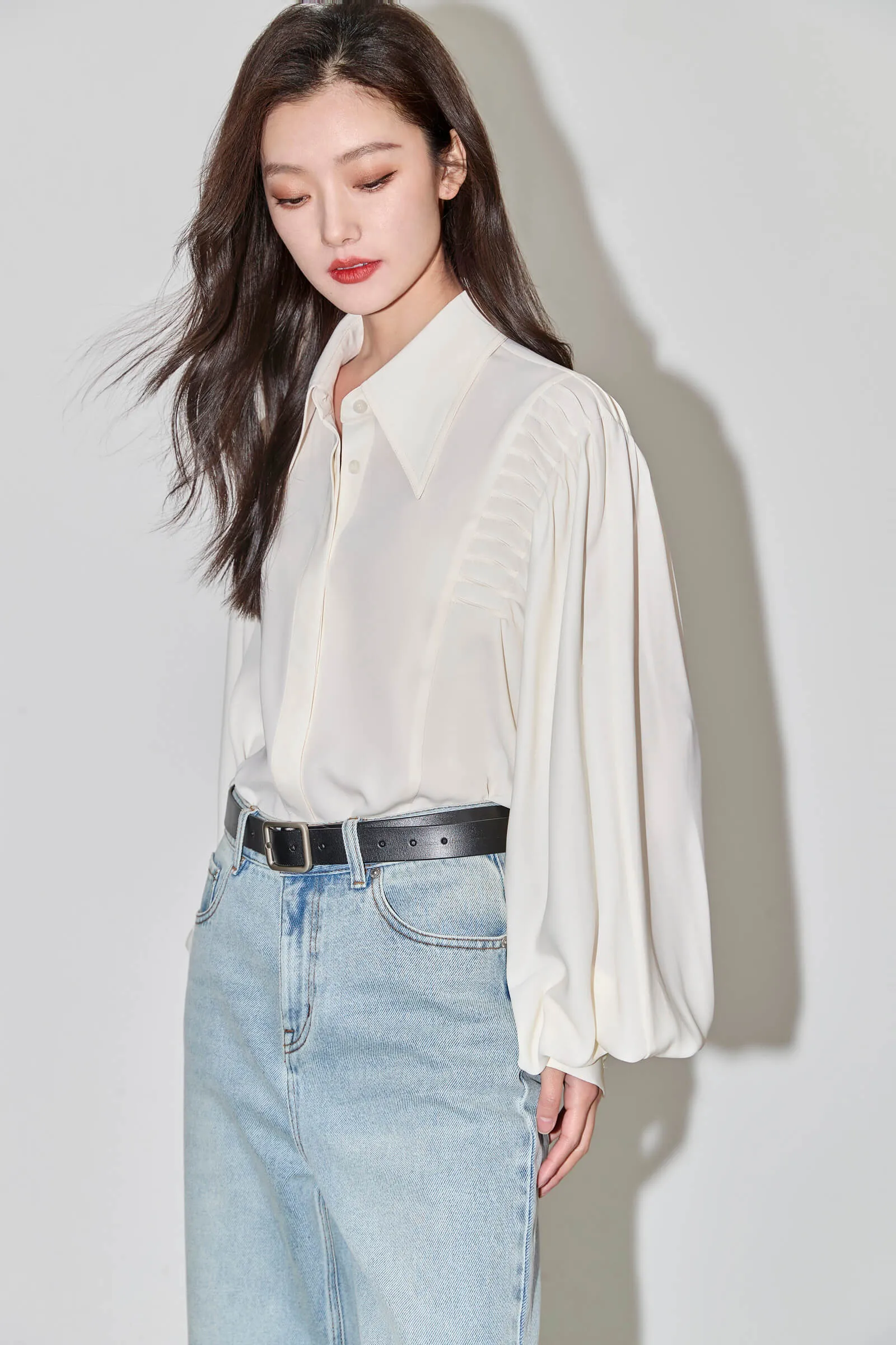 LILY Pleated Lantern-sleeved White Shirt