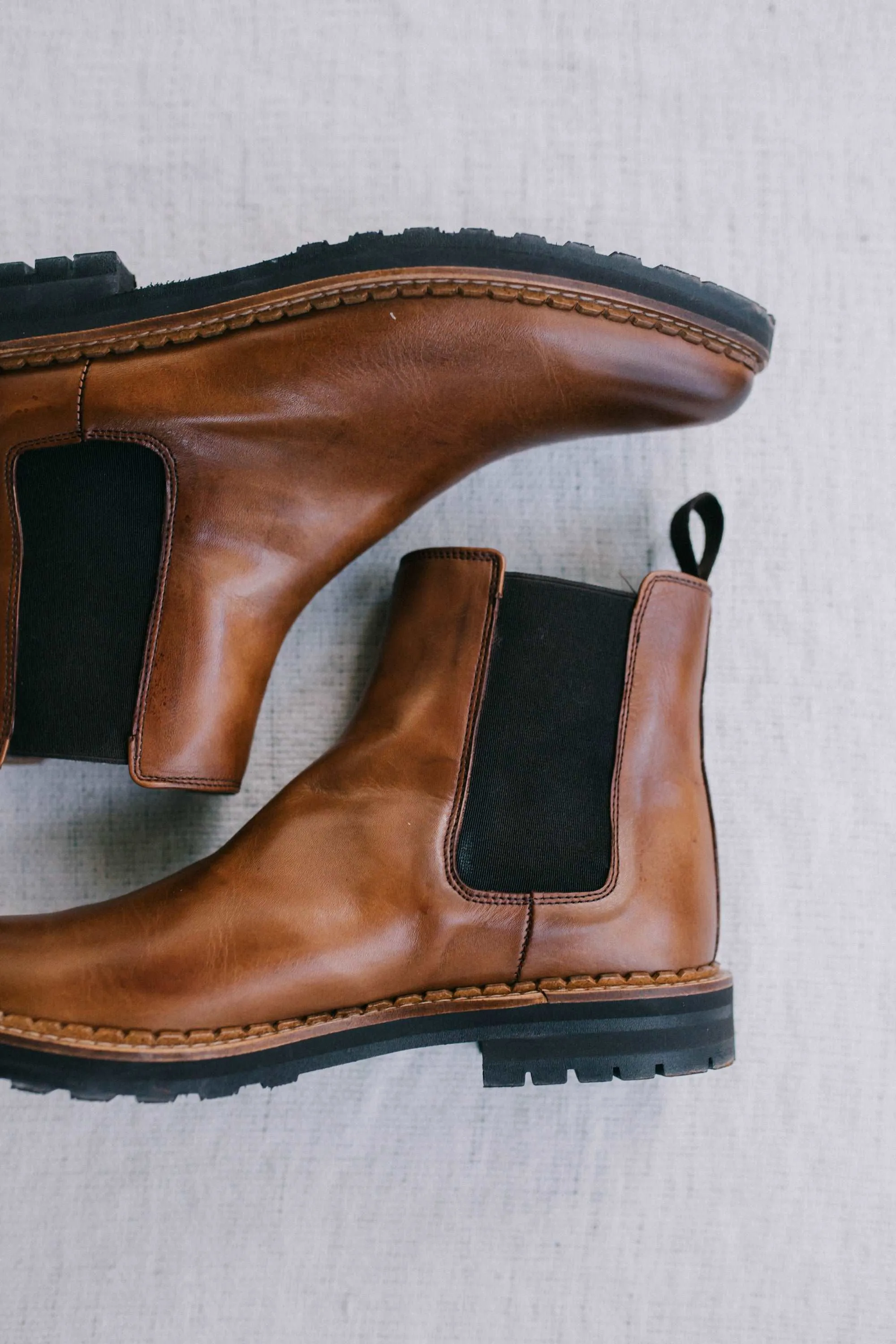 Luna Chelsea Boots - Camel / Mustard Leather